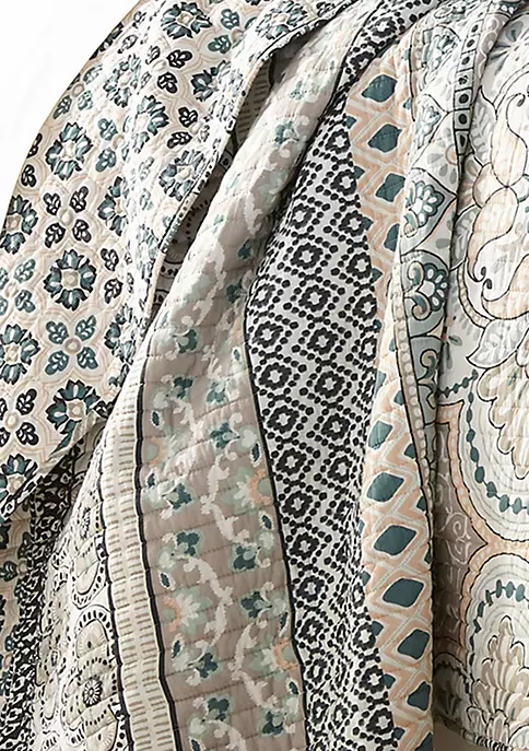 Flash Sale ✨ Levtex Home Addie Quilt Set 🌟 5 Flash Sale ✨ Levtex Home Addie Quilt Set 🌟 - Image 3